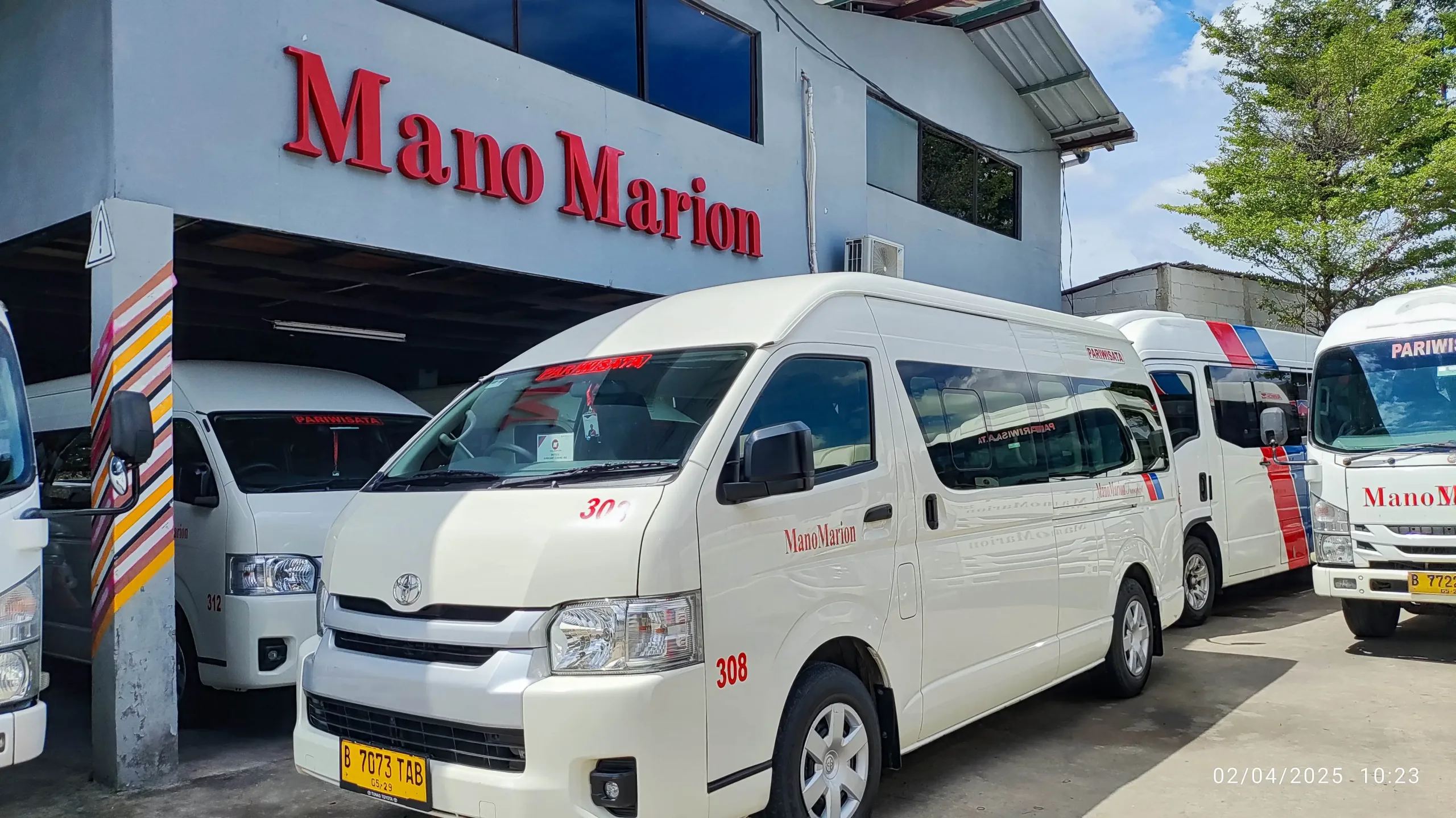 Toyota Hiace 15 Seat