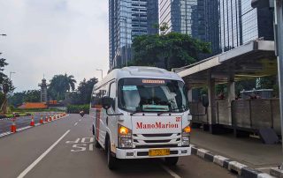 Sewa Elf untuk Jasa Antar Jemput Karyawan